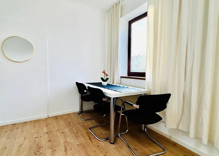 Apartamento Simple 3 Bedroom With Outdoor Space Sleeps Up To 8 *